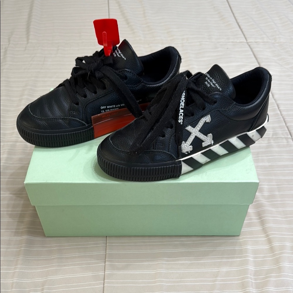 Off-White Black and White Sneakers with Textured Upper